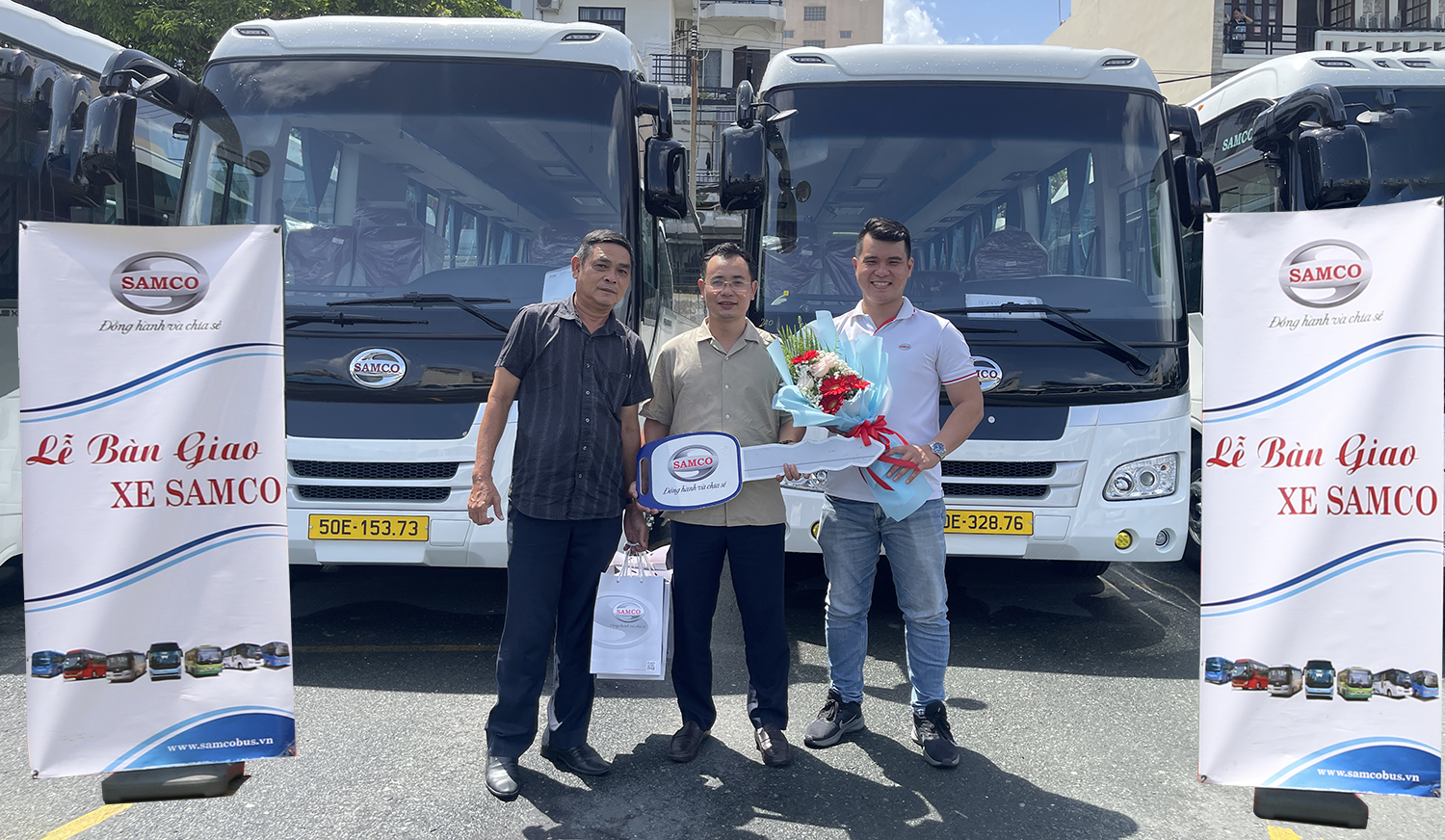 Bàn giao lô xe khách Samco Felix 29 chỗ ngồi cho Công ty Cổ phần Xe khách Sài Gòn